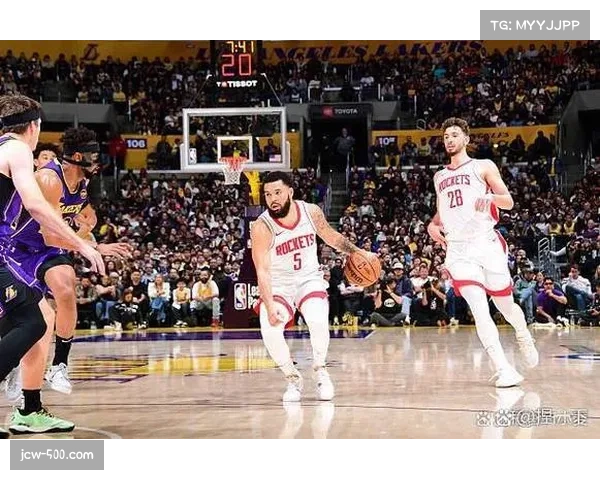 火箭有意签下被裁控卫琼斯 范弗利特缺阵暴露后场深度问题 火箭有意签下被裁控卫琼斯 范弗利特缺阵暴露后场深度问题