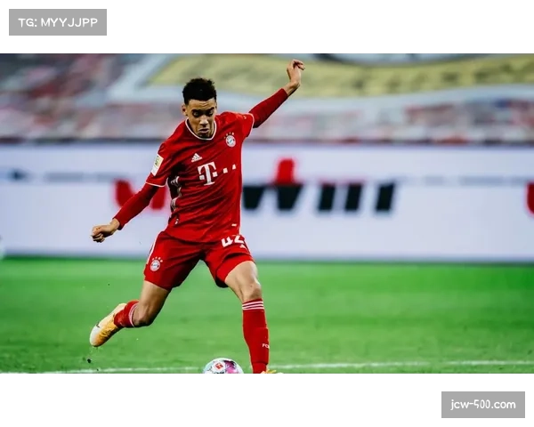 拜仁77%控球率下92%传球成功率，圣保利仅23%控球暴露中场失控